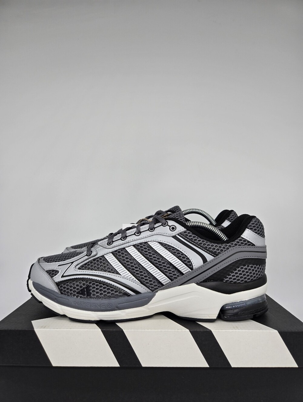 adidas Women's Spiritain 2000 Grey Matte Silver Black Shoes Size 10.5